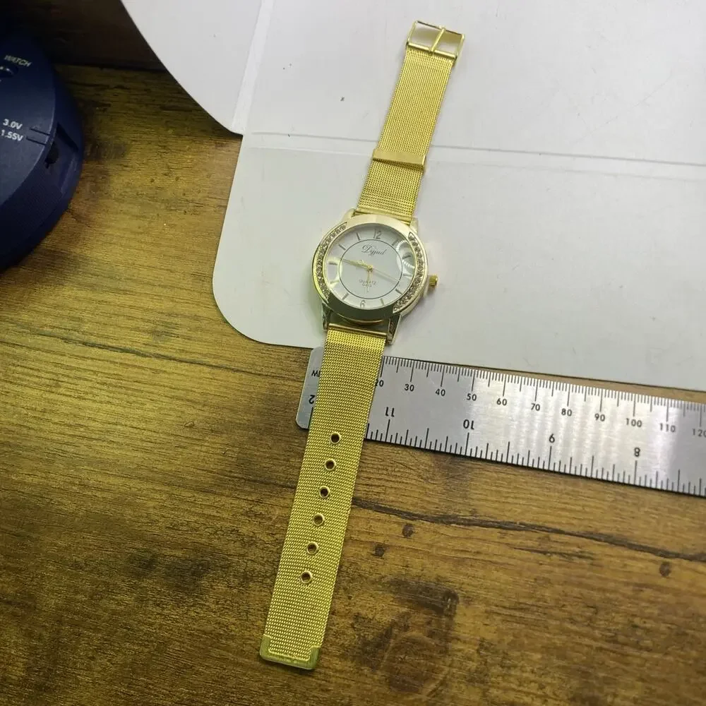 Rhinestone Womens Gold Tone Quartz Fashion Watch Works New Battery New!